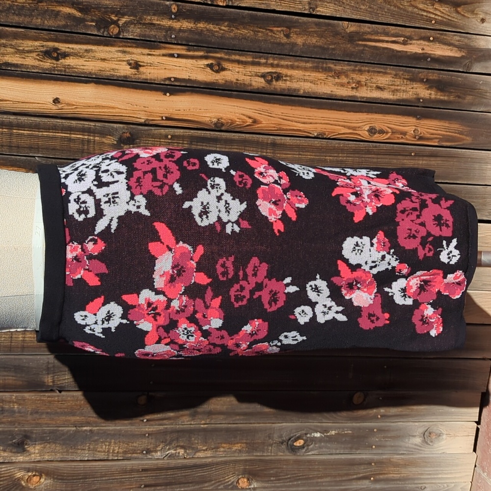 Ann Taylor Pink and Black Textured Knit Knit